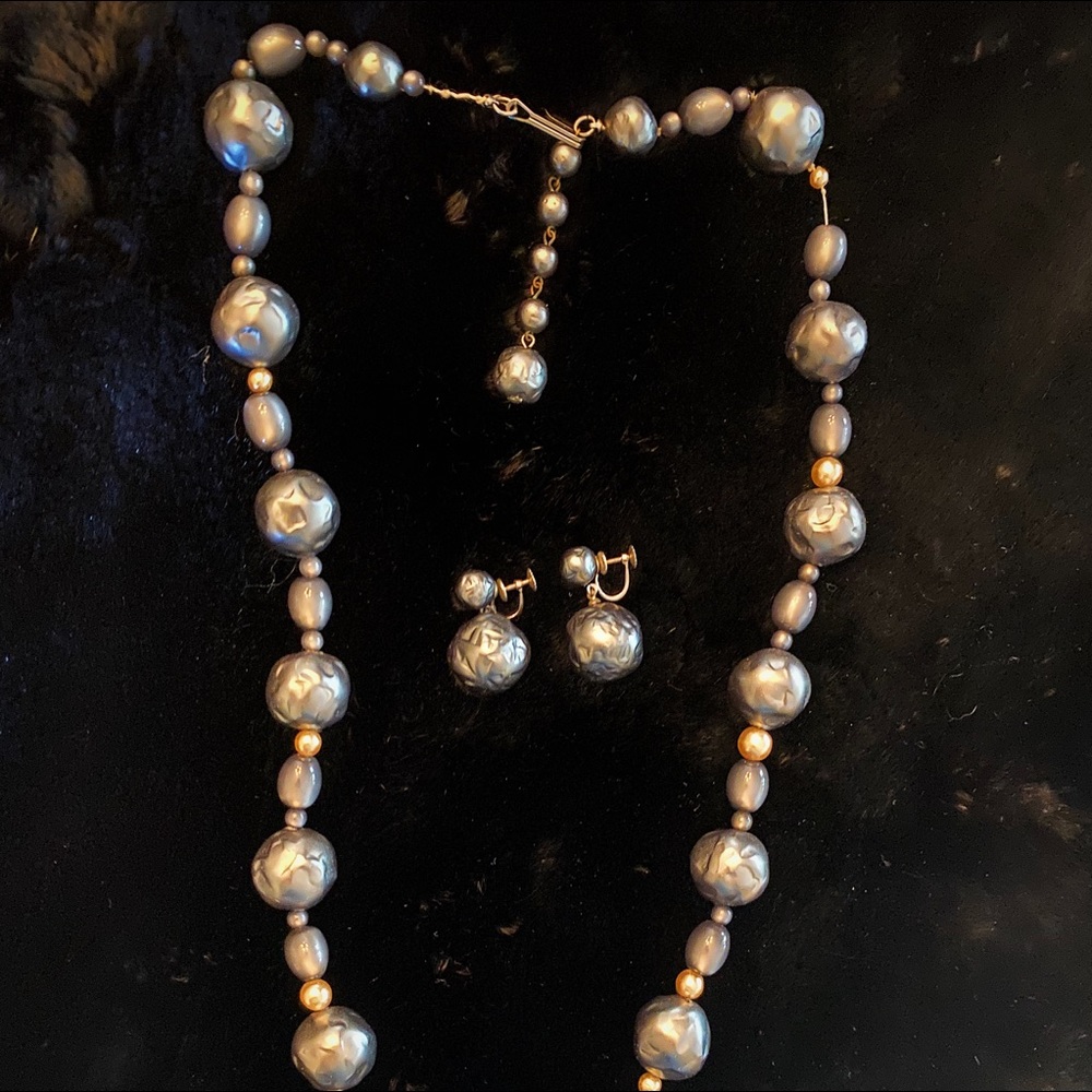 VINTAGE Silver “Crushed” Necklace & Earring Set